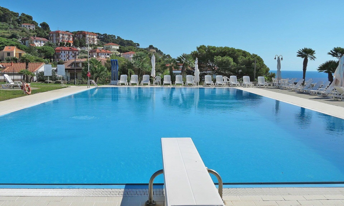 Piani-Ciapin Apartment | Nice apartment for 6 people with WIFI, pool, TV and terrace