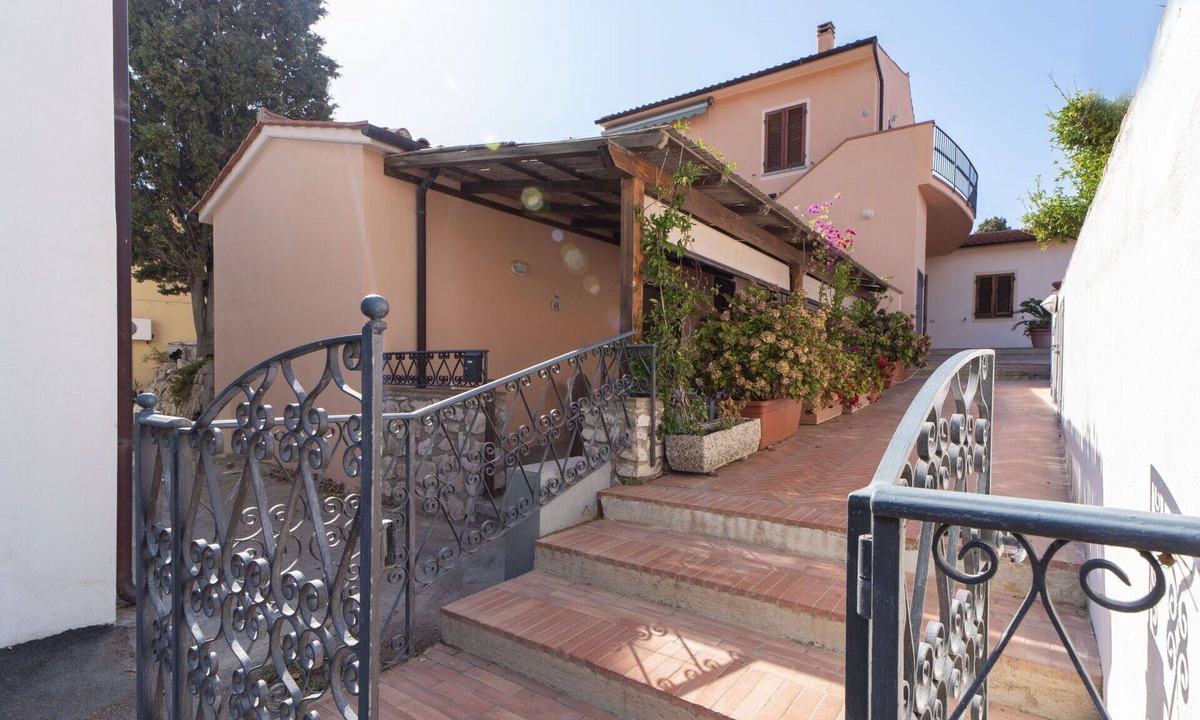 Patresi Apartment | Nice apartment for 4 guests with A/C, TV and terrace