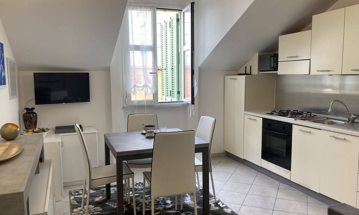 Riva Ligure Apartment | Nice apartment for 4 guests with WIFI, A/C and TV