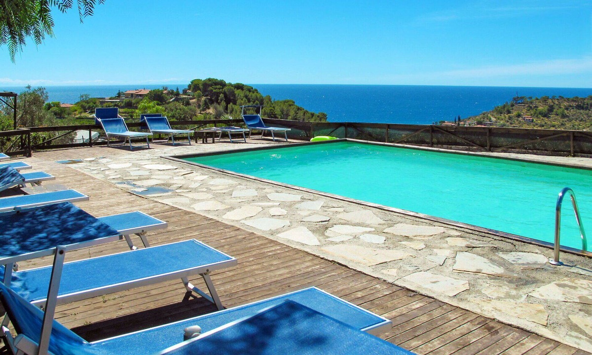 San Lorenzo al Mare House | Nice apartment in villa for 4 guests with pool, A/C, patio, pets allowed and panoramic view