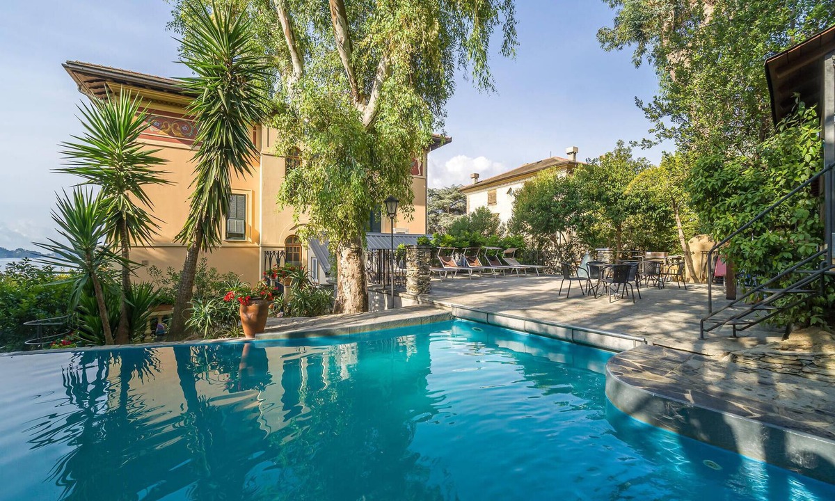 Rapallo Apartment | Nice apartment in Rapallo GE with swimming pool
