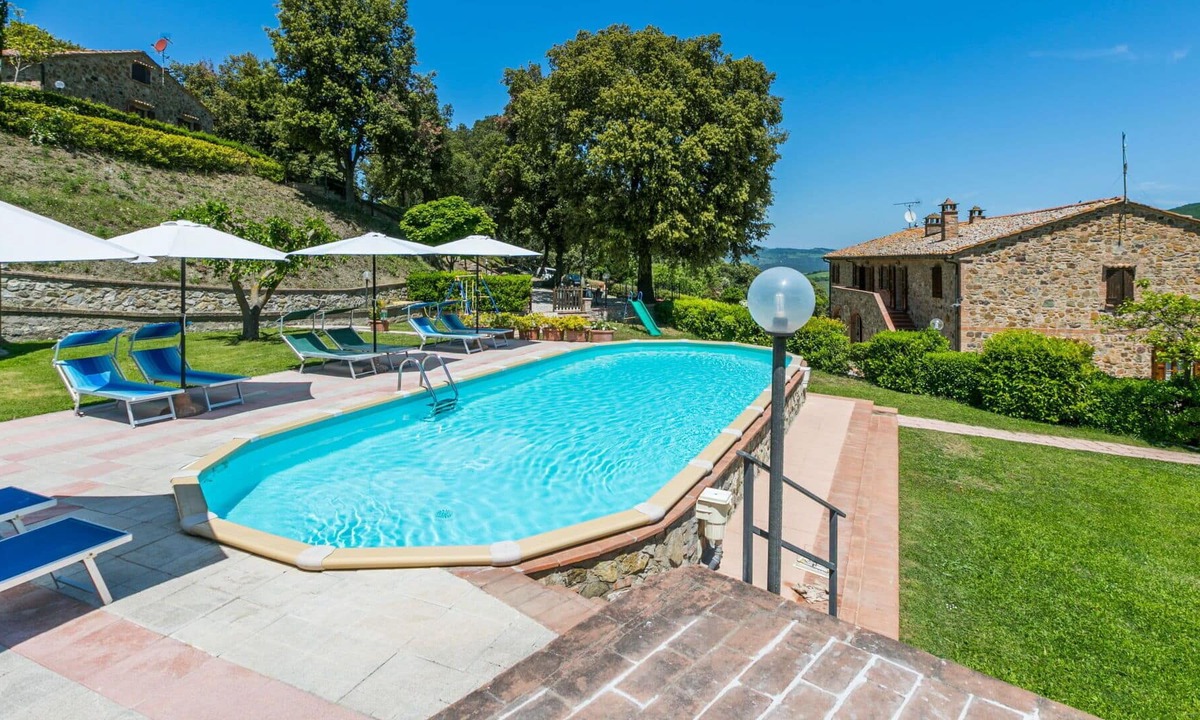 Volterra Villa | Nice apartment in villa for 6 guests with pool, WIFI, TV, patio, panoramic view and parking