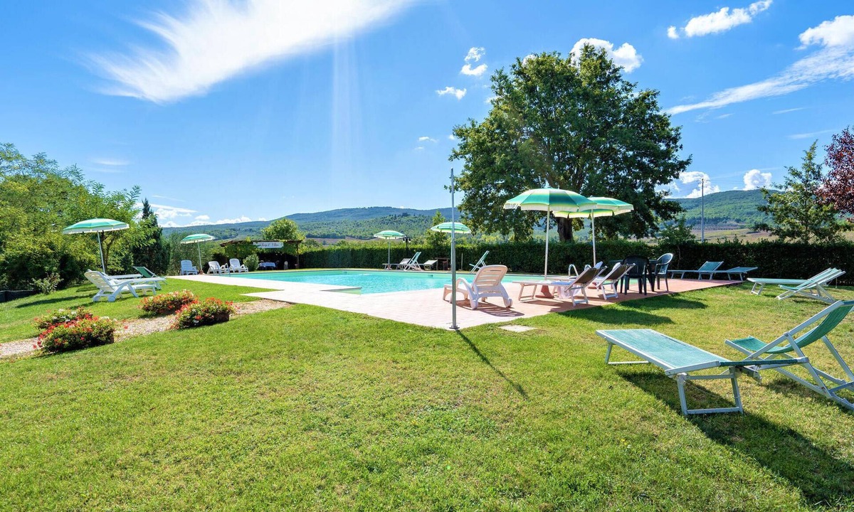 Casole d'Elsa Apartment | Nice apartment in Casole d'Elsa SI