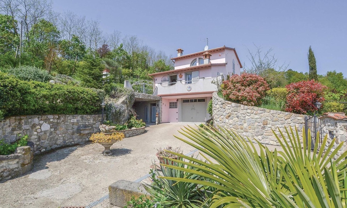Terranuova Bracciolini House | Nice home in Terranuova B.ni -AR-