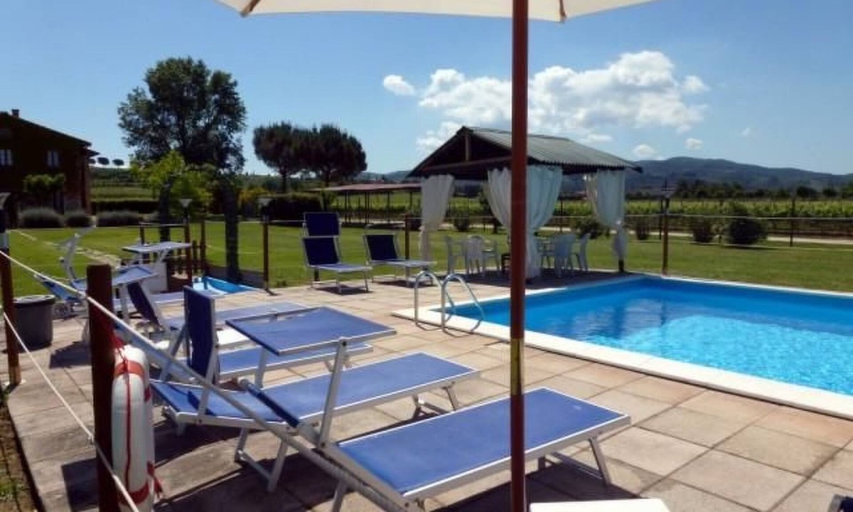 Torgiano House | 'Nido' mit Pool by Interhome