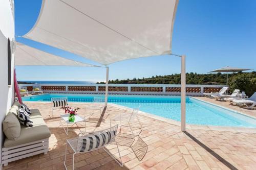 Vila do Bispo Villa | Ocean view beach villa