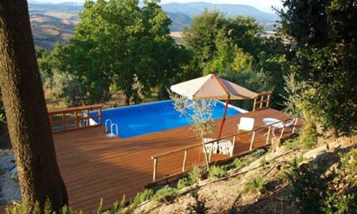 Monteguidi Cottage | on top of the Tuscan Hill