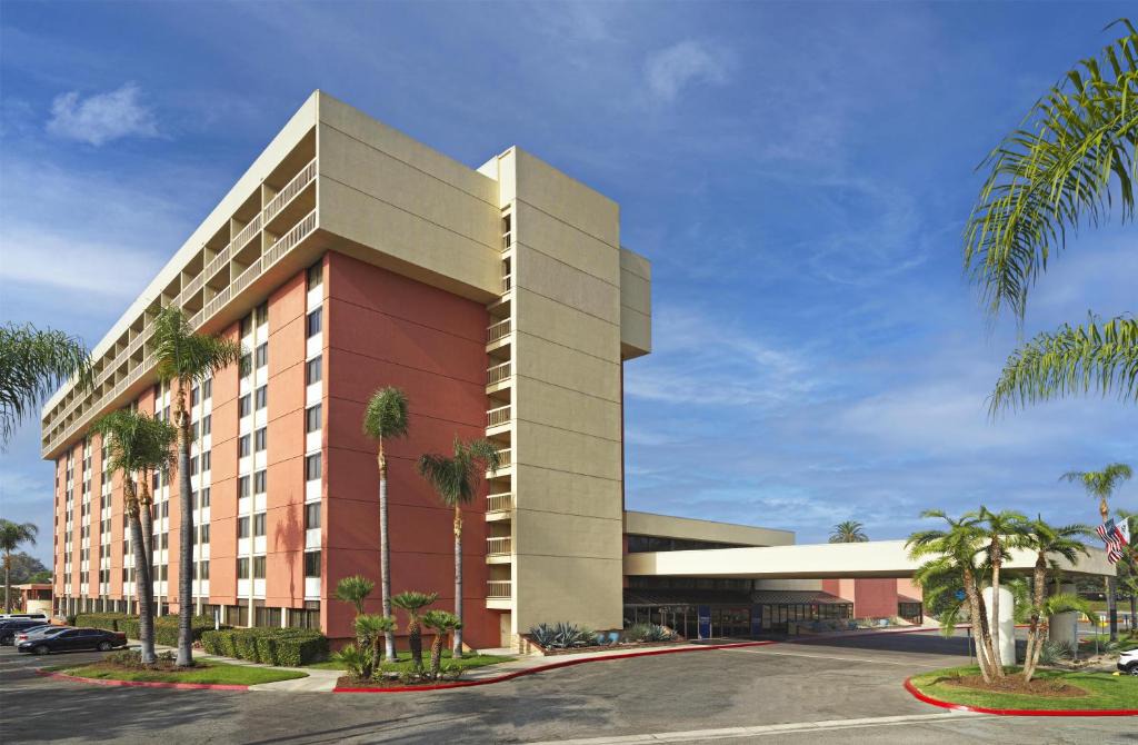 Guasti Hotel | Ontario Airport Hotel & Conference Center