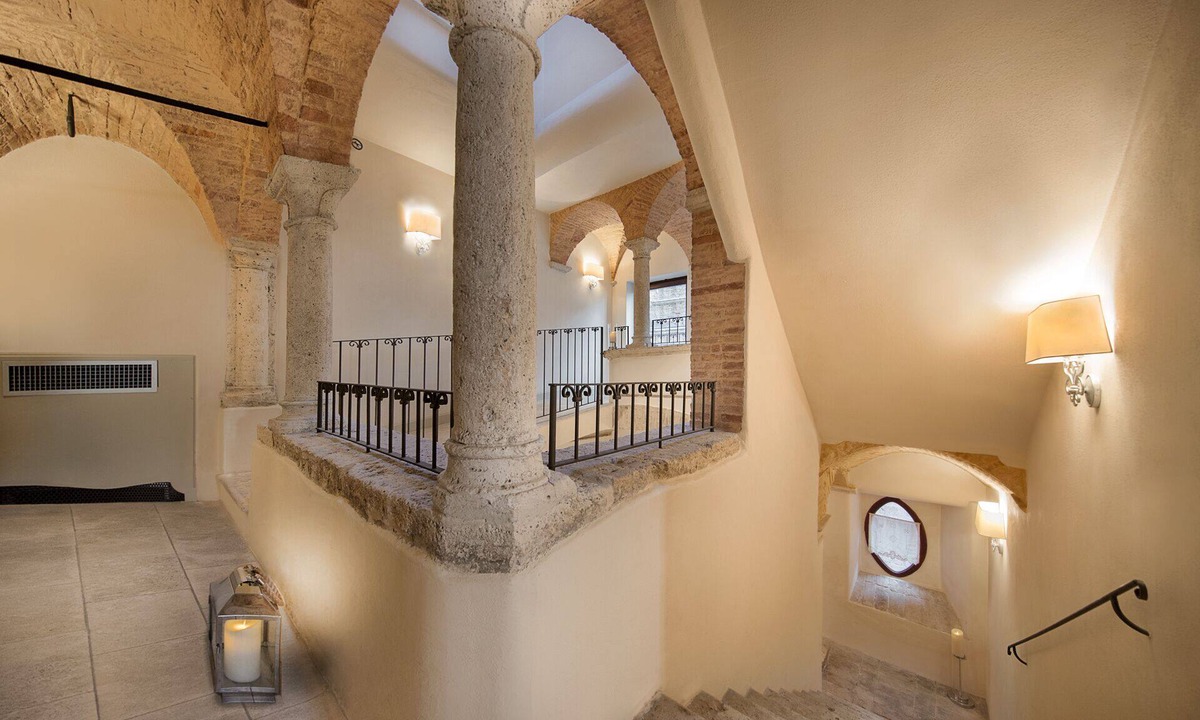 Centro Storico House | Palazzo dei Mercanti - Historical Residence