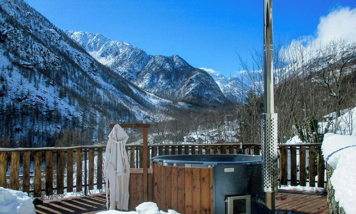 Ala di Stura House | Panoramic mountain cabin with breathtaking views