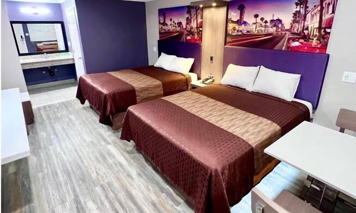 South Montebello Hotel | Paradise Inn