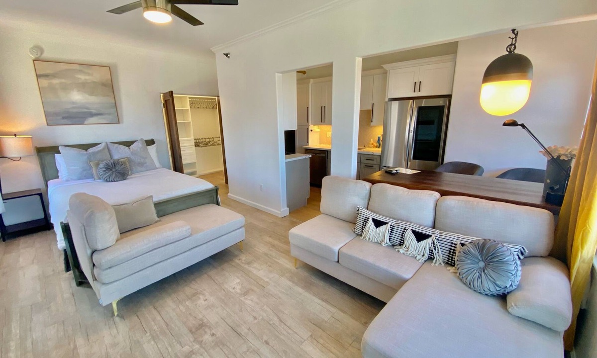 Fort MacArthur House | Penthouse with Unobstructed Views!