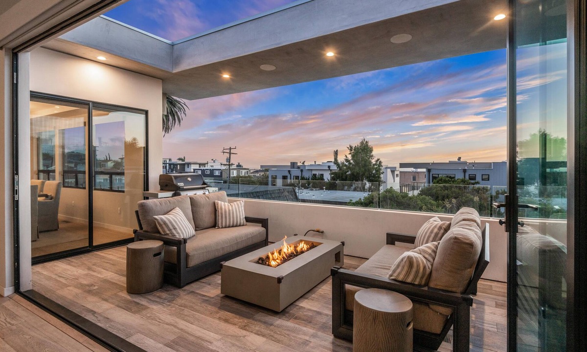 North Redondo House | Perfect Hermosa Beach Family House!-5 mins from beach