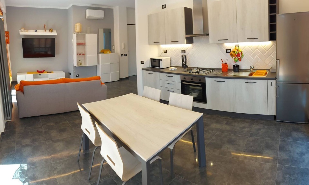 Diano Marina Apartment | Perfect stay in Diano Marina: sea, comfort and relaxation at your fingertips.