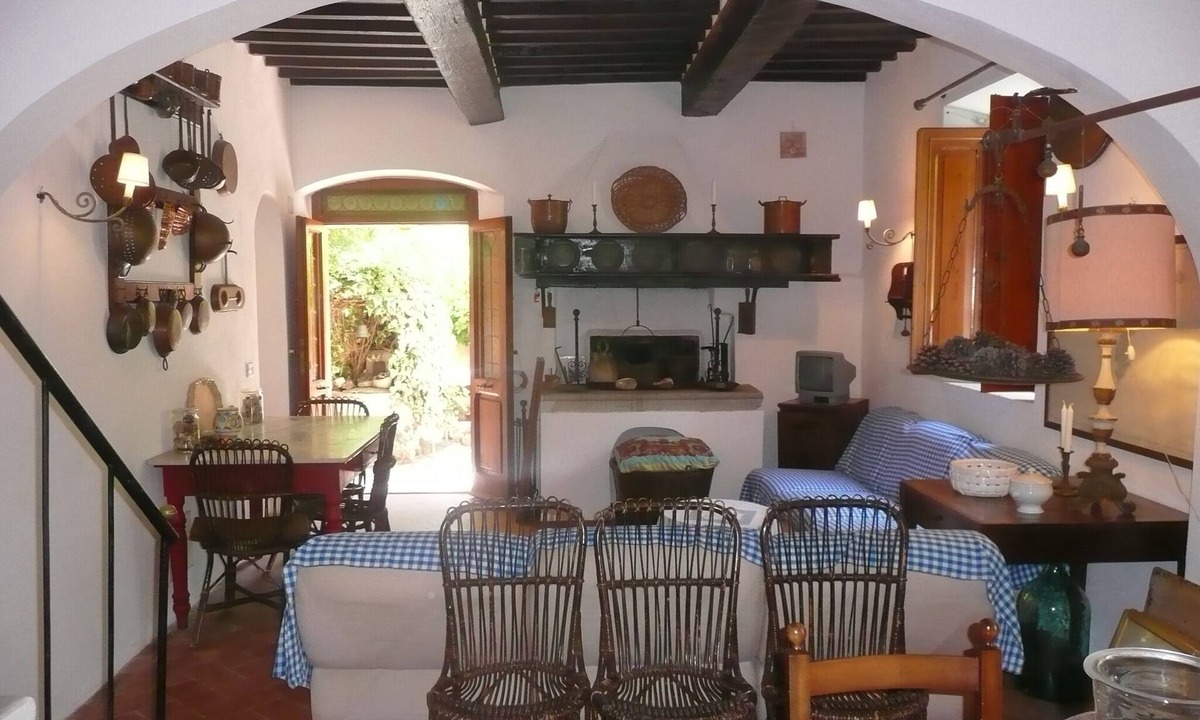 Giglio Porto House | Perfect Summer and Mid-Season Retreat on the Beautiful Island of Giglio