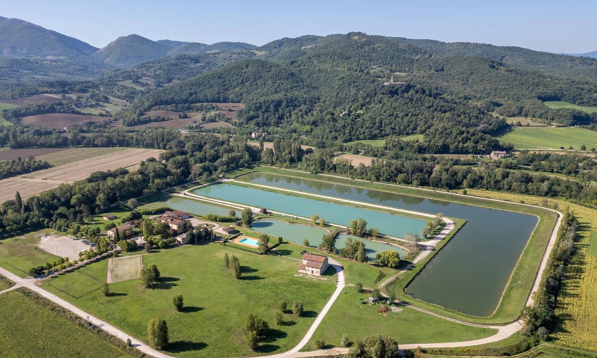 Montone House | Pet friendly home in Montone with swimming pool