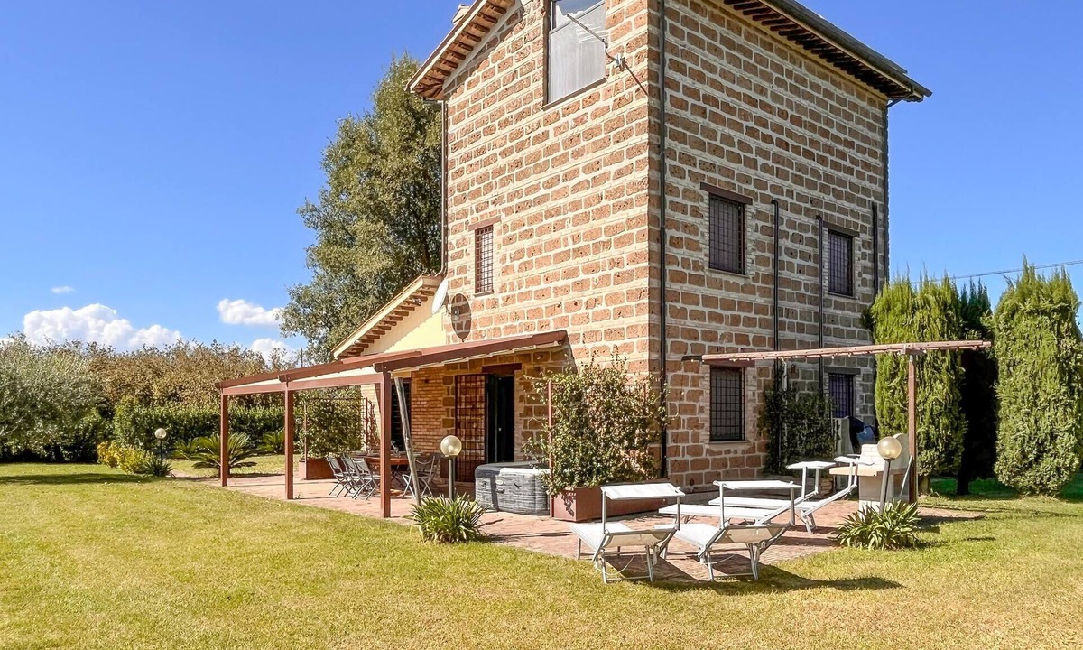 Fabrica di Roma House | Pet friendly home in Fabrica di Roma (VT) with WiFi