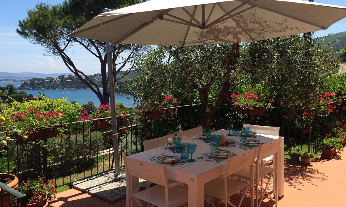 Porto Santo Stefano Apartment | Porto Santo Stefano: House/Villa - Porto santo stefanoHouse with garden