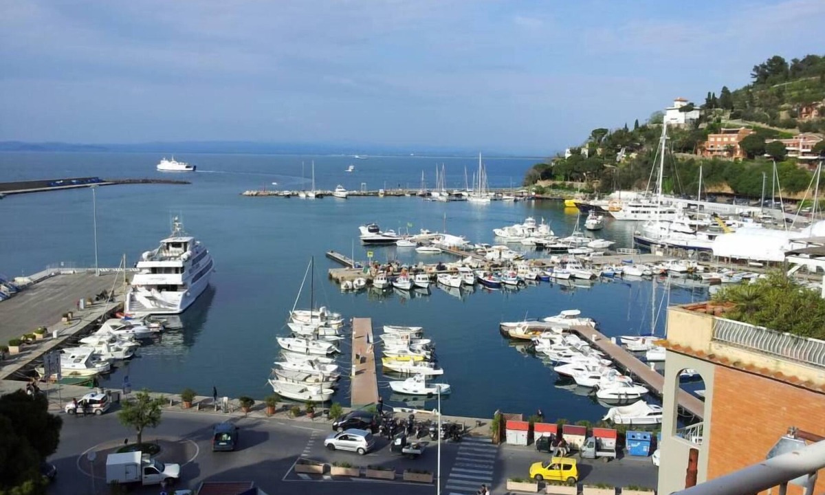 Porto Santo Stefano Apartment | Porto Santo Stefano: Apartment/flat - Porto Santo Stefano
