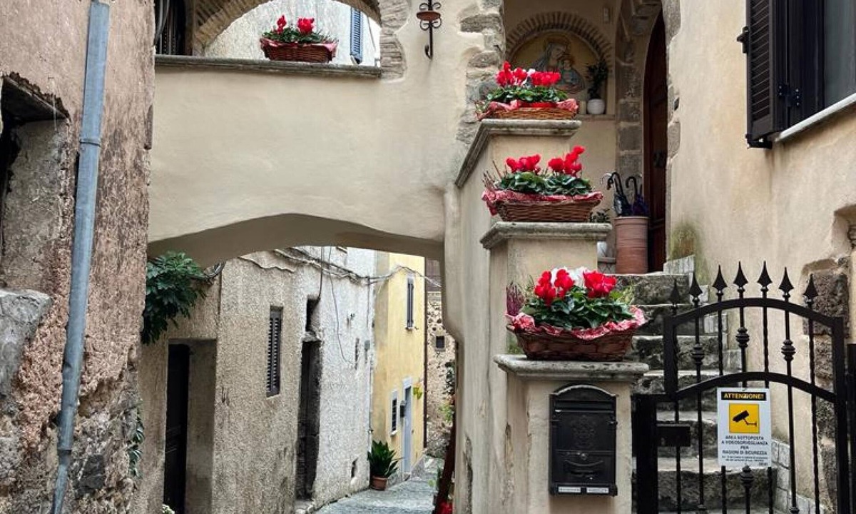 Giuliano di Roma Apartment | Preta Nera Intera in Giuliano di Roma