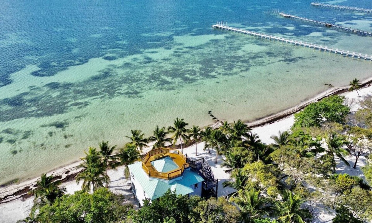 Sugarloaf Key House | Private and Exclusive Beach Getaway