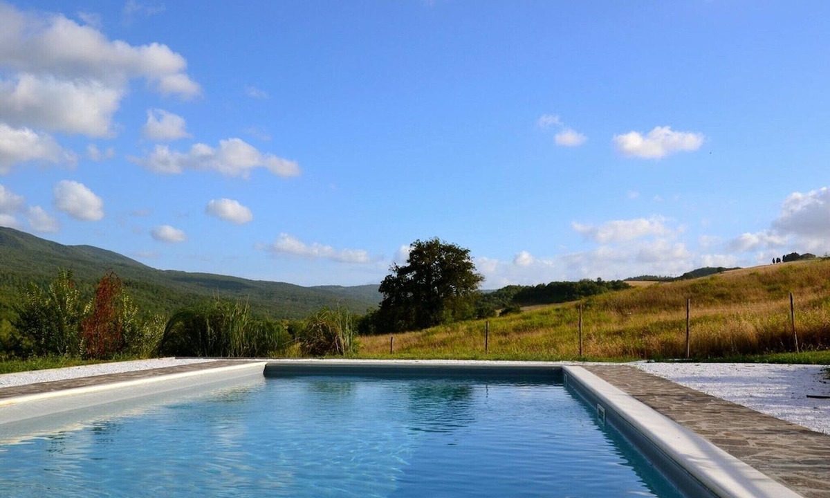 Chianni House | Private Pool Villa in Tuscany