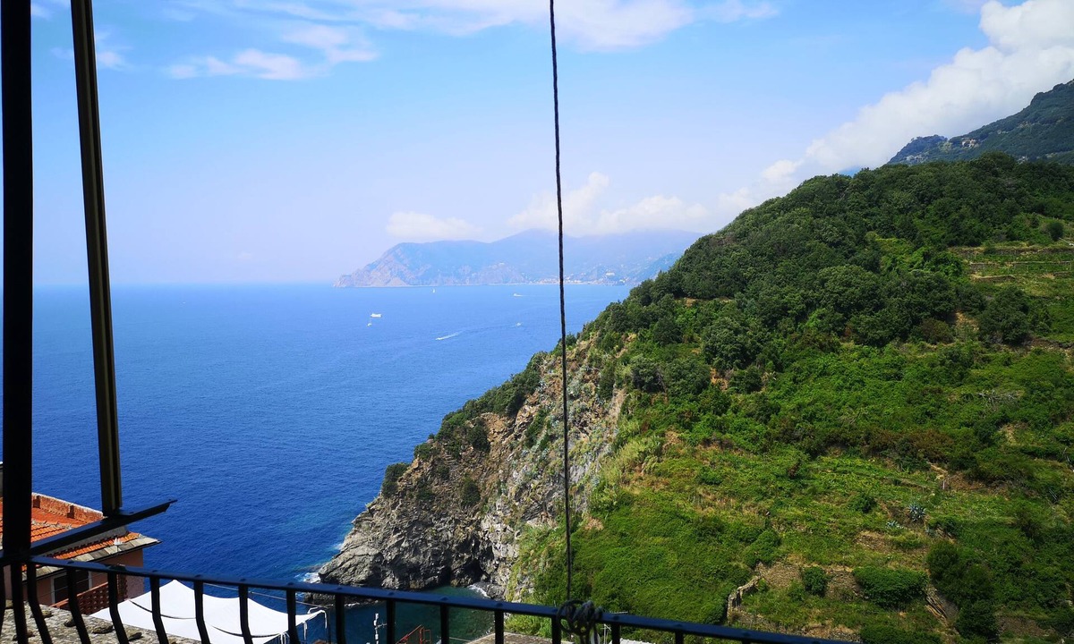 Corniglia House | Punto Zero