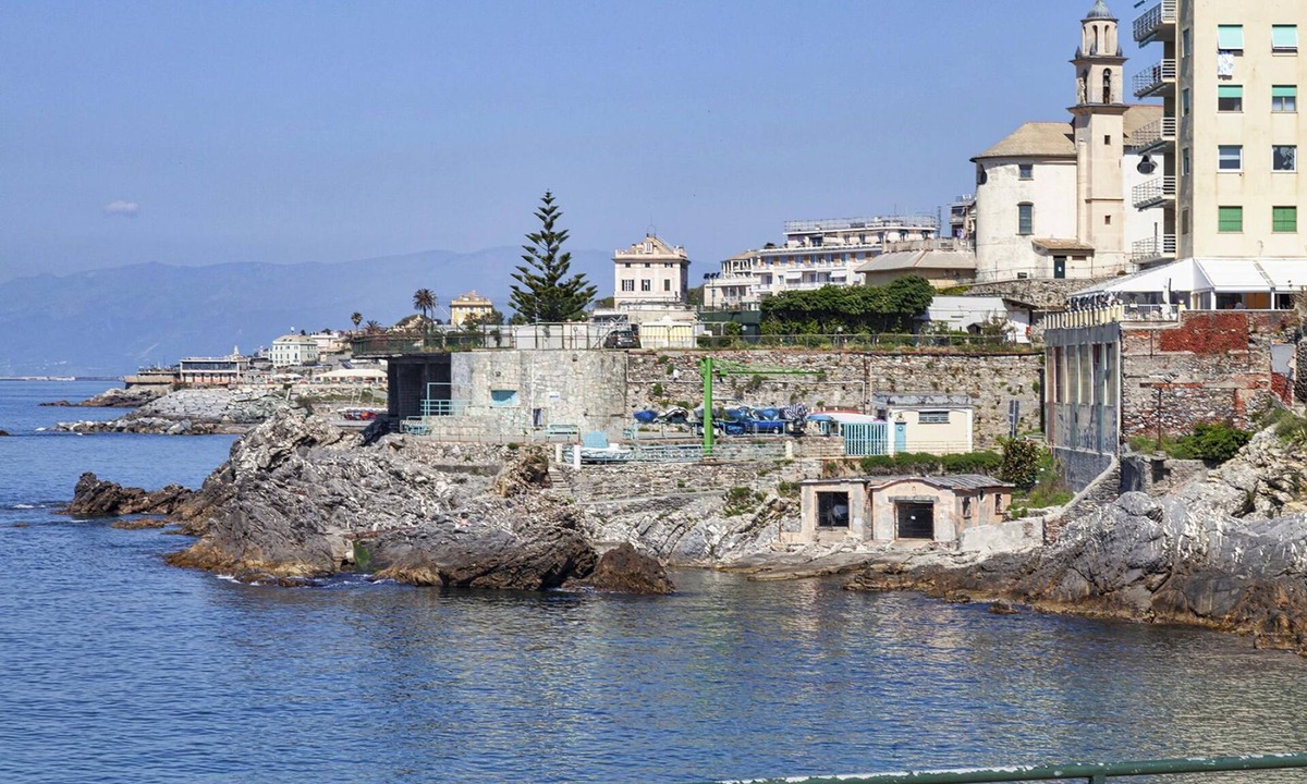 Quinto al Mare Apartment | Quinto Seaview Apartment by Wonderful Italy