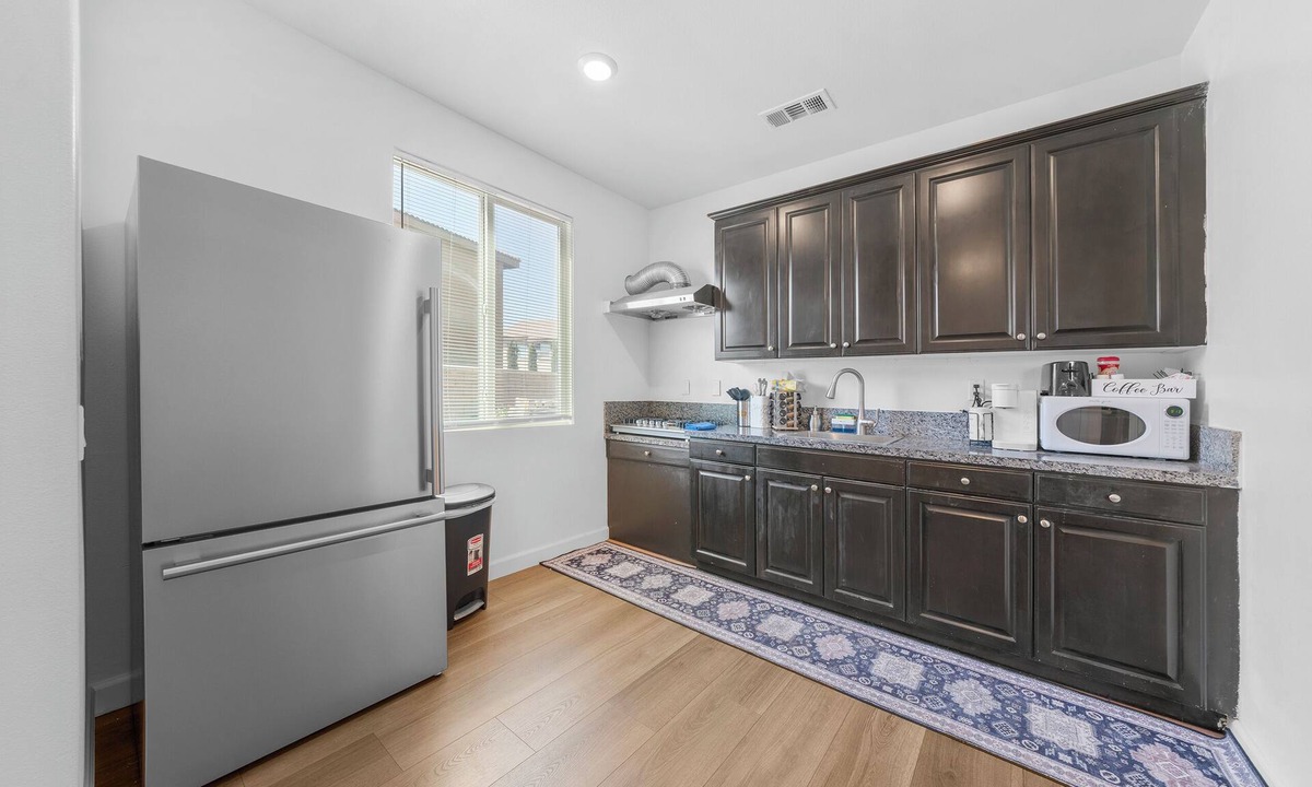 Mira Loma Cottage | RBD near the airport
