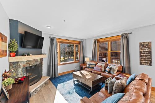 Keystone Villa | Red Hawk Townhome #2327 ; 2 100