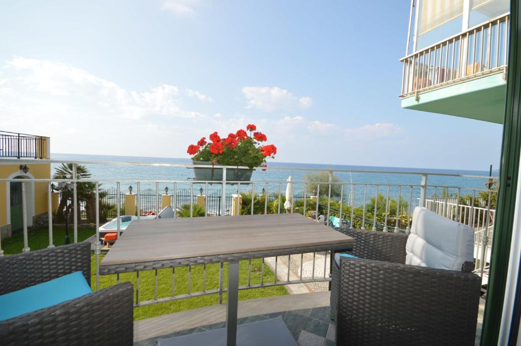 Riva Ligure Apartment | Residenza Marina
