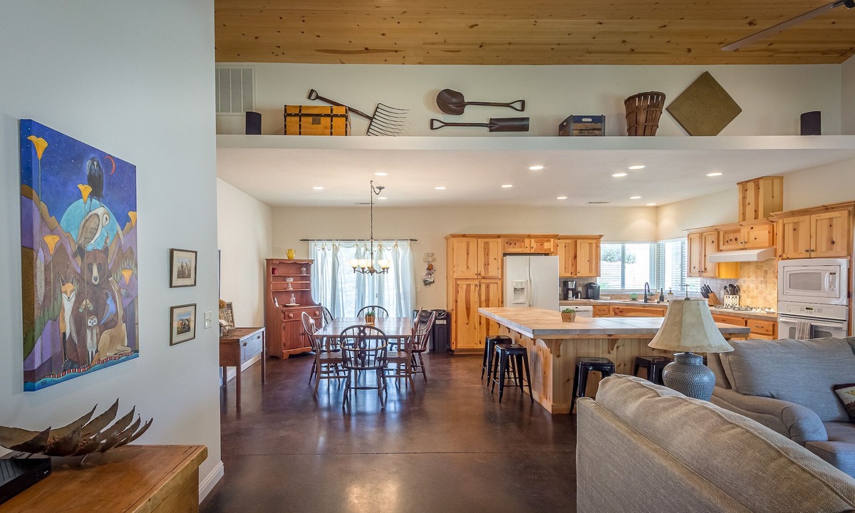 Three Rivers House | River Trail House - River and 4 Bedrooms