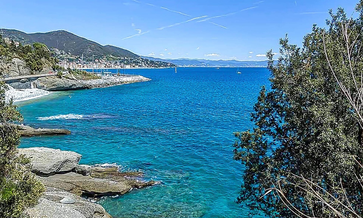 Celle Ligure Apartment | Romantic apartment for two for vacation on the Riviera di Ponente.