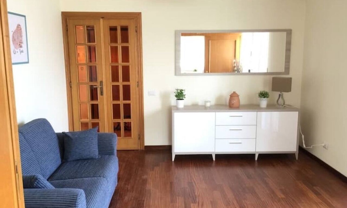 Cinecitta Apartment | Rome Cinecittà Suite - Apartment near Metro A Subaugusta