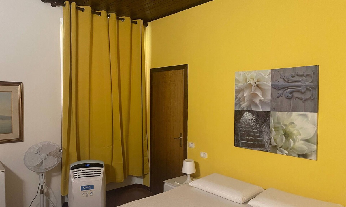 Sassetta Apartment | Room 'Santa Lorica - Camera 13' with Shared Pool, Wi-Fi and Air Conditioning