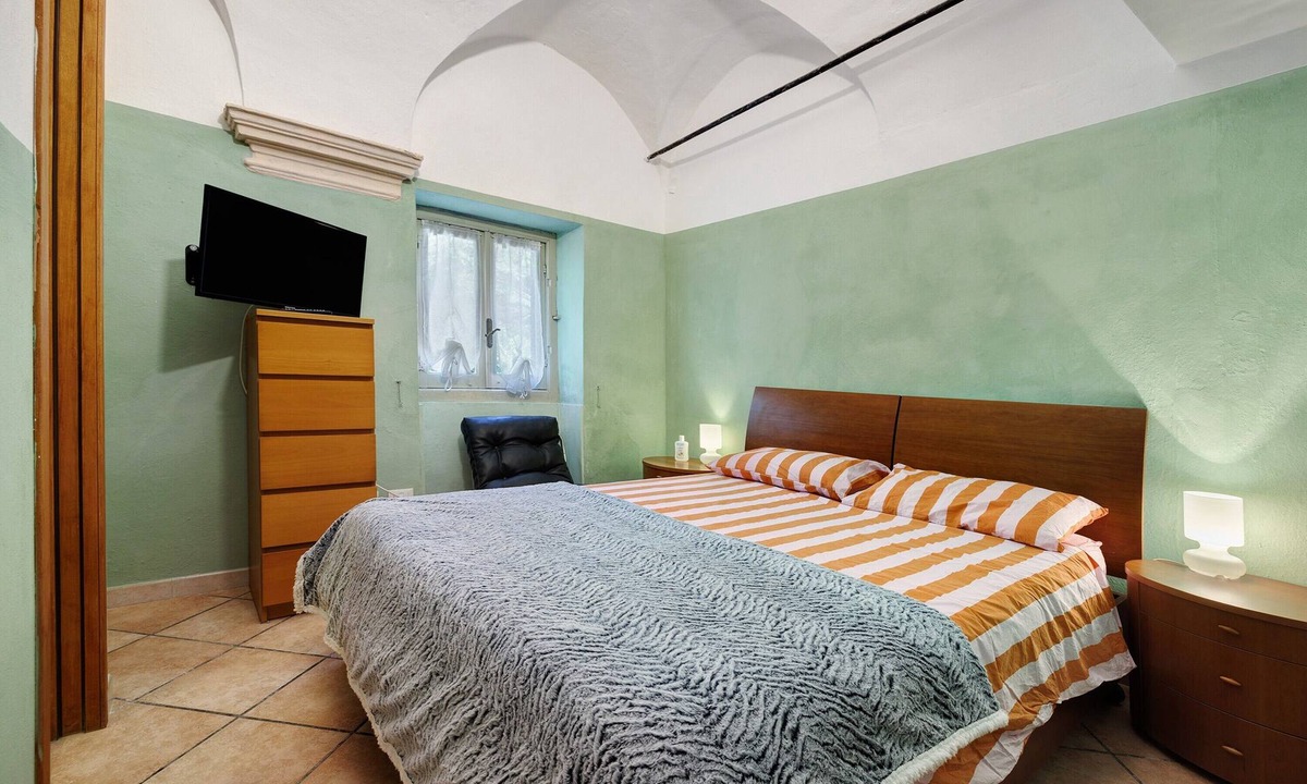 Gorra Apartment | Room 'Verde' with Shared Terrace, Wi-Fi and Air Conditioning