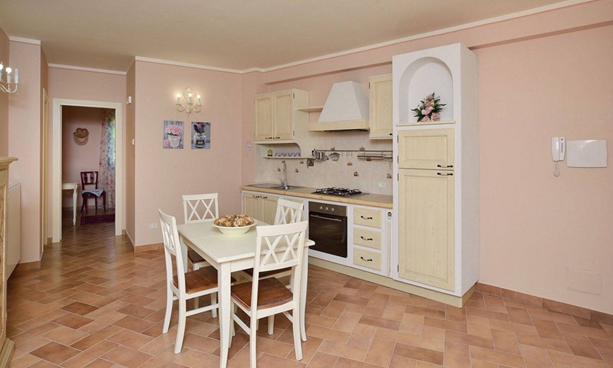 Crocemaroggia House | Rose apartment in Farmhouse with Garden and Pool