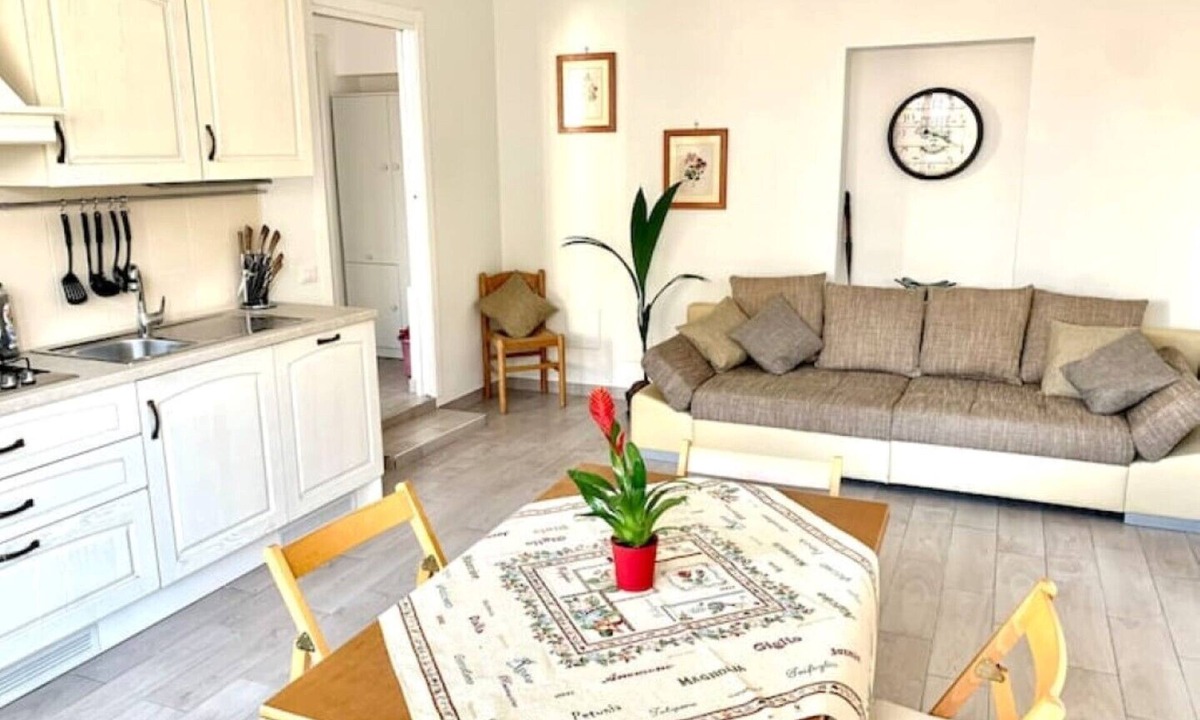 Roseto degli Abruzzi Apartment | Roseto Beach Escape Entire Apartment - Steps From the Beach