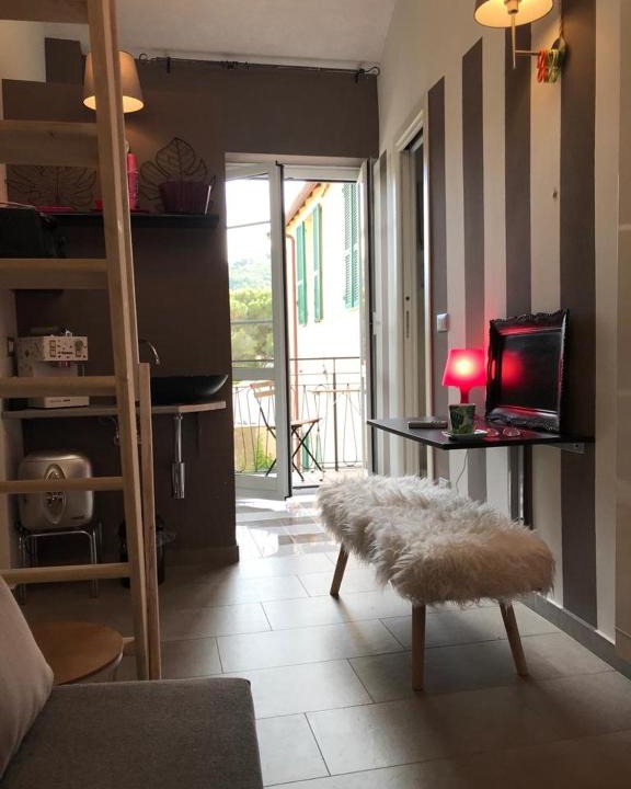 Albenga Apartment | Sanctus Syrus 1
