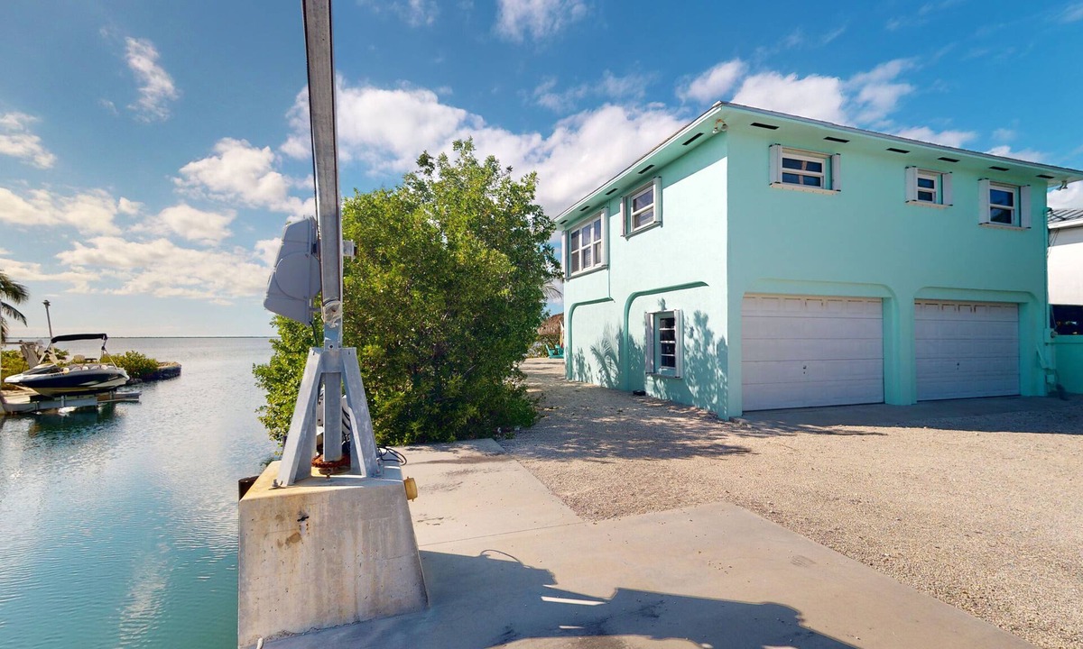 Cutthroat Harbor Estates House | Sea La Vie - Your Oceanfront Escape - 3BD/3Bath - Cudjoe Key