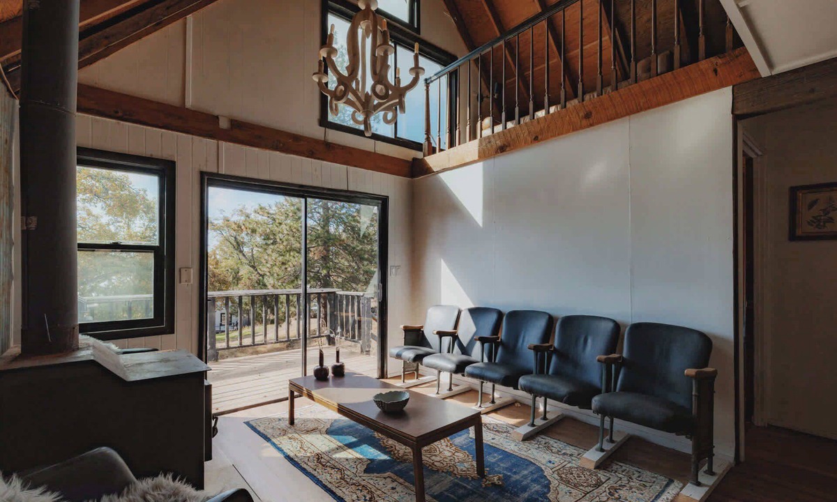 Dunlap Cabin | Secluded rustic 3-bedroom cabin on private land