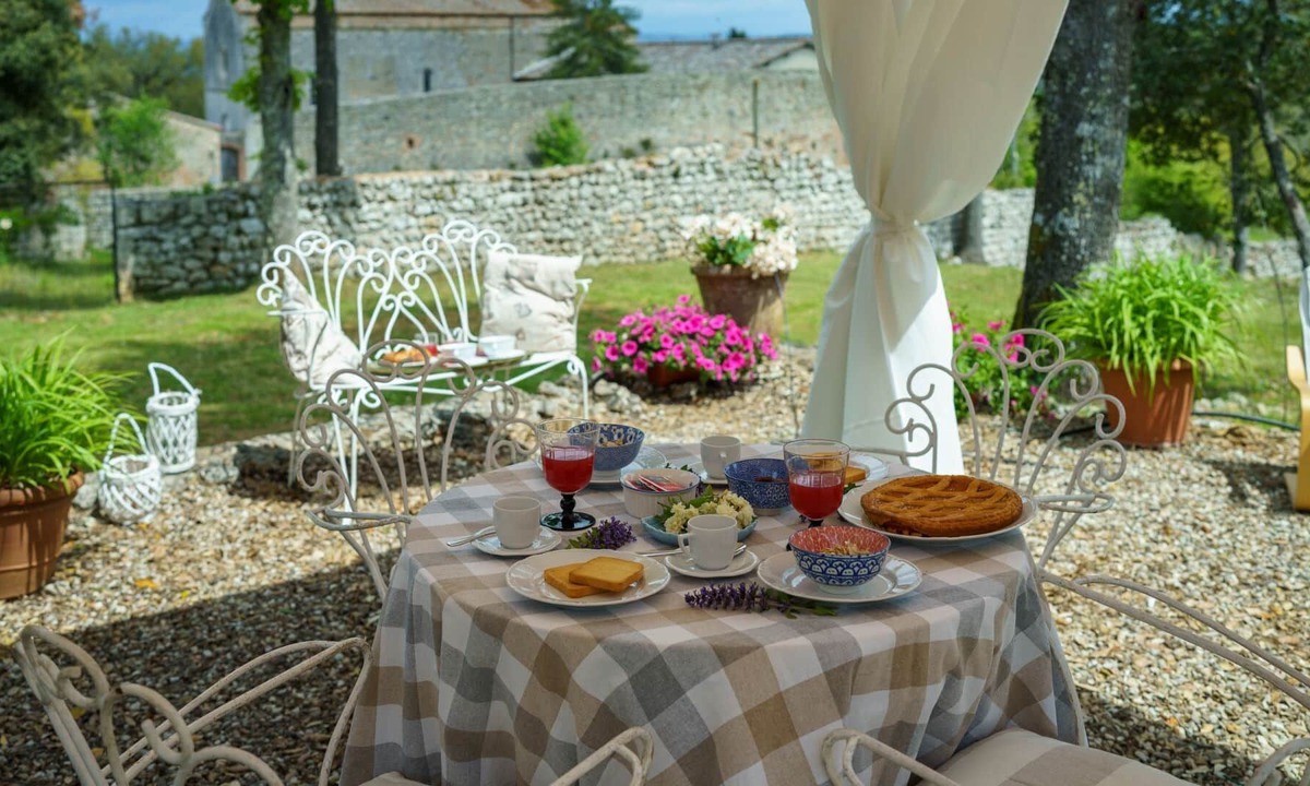 Monteriggioni Villa | Secluted country villa with private pool in the wood