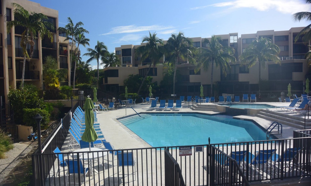 Key Largo Condo | Serene Sunsets Await - Tropical Island Getaway Without The Extensive Travel