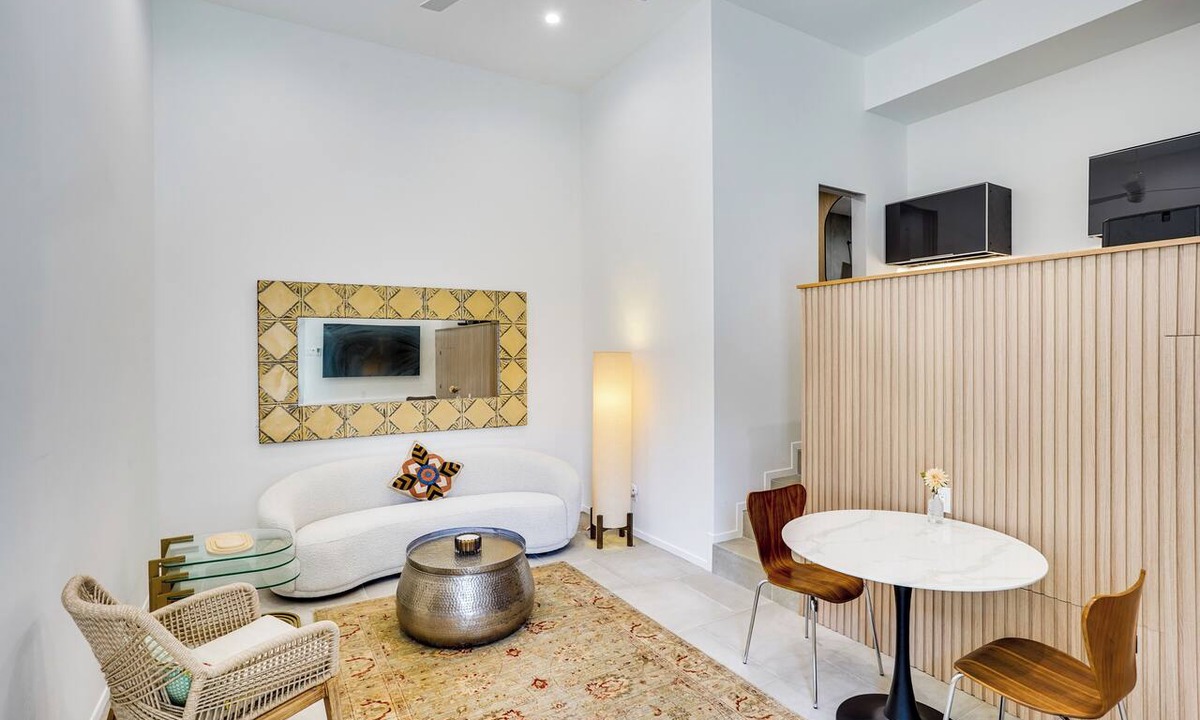 South Redondo Apartment | Shop, Dine & Walk to Ocean: Redondo Beach Apt!