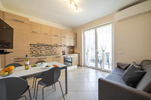Borghetto Santo Spirito Apartment | Sirio - bilocale comodo a 200 m dal mare e con piscina sul tetto