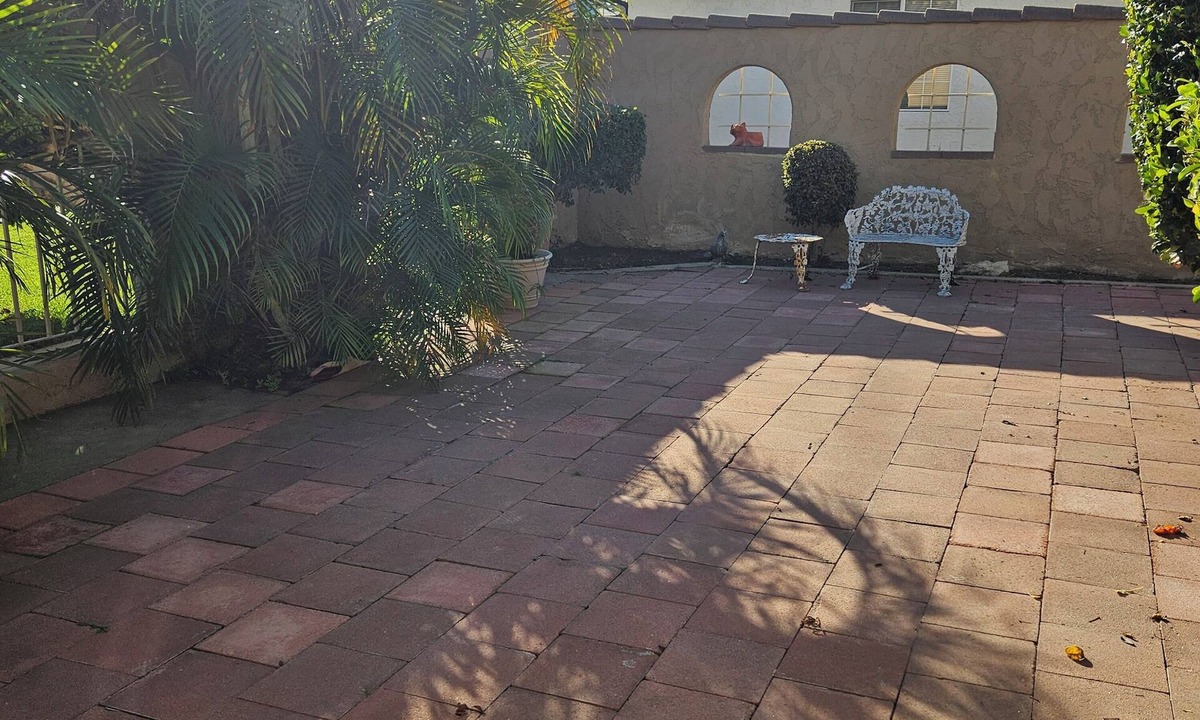 Southeast Torrance House | South Bay home great for freelancers, close to downtown LA, LAX and Long Beach