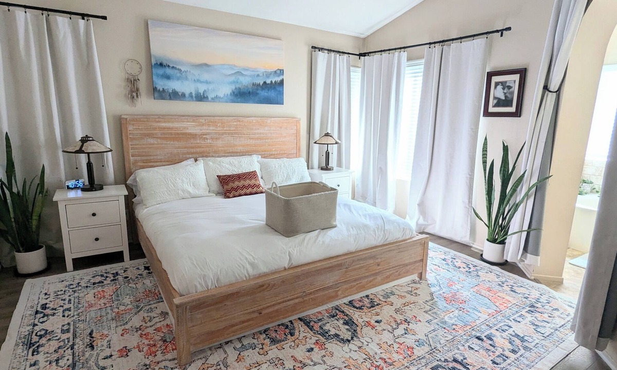 Riverside House | Spacious 4BR family retreat w/heated pool and spa
