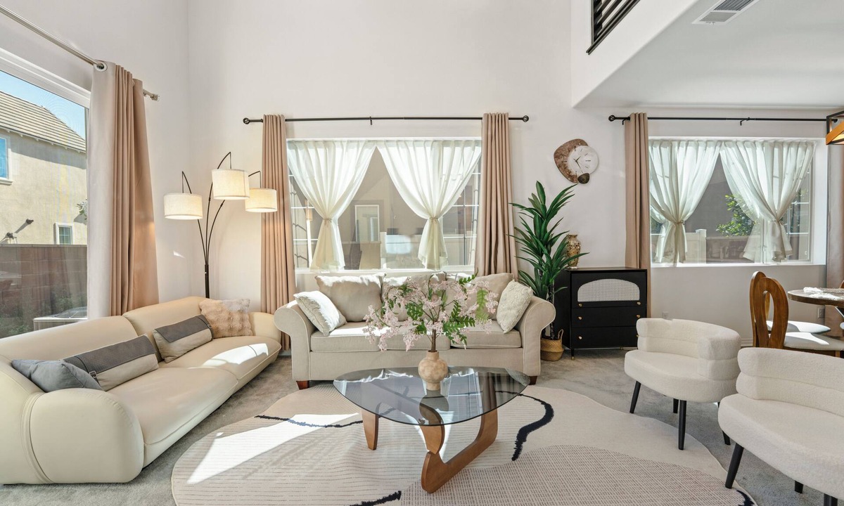 Chino House | Spacious 5-bedroom house with fitness room and AC in nice Chino #42435