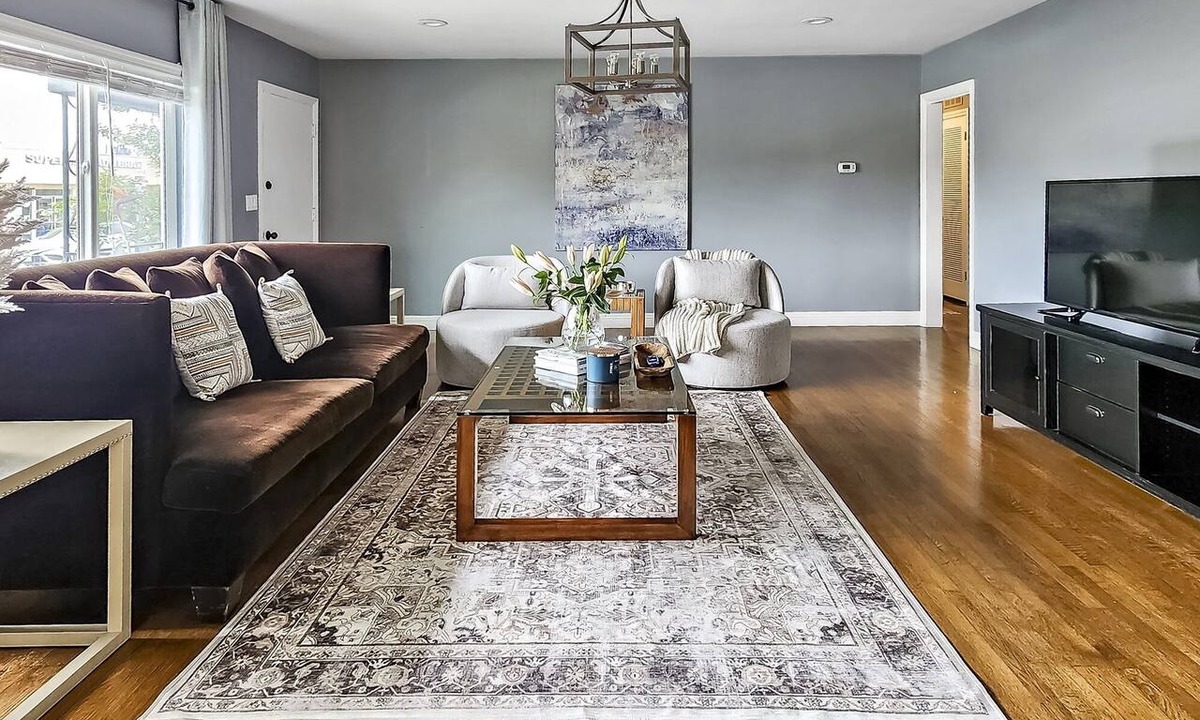 Washington Culver Apartment | Spacious Apt. Min to Downtown Culver City & Venice Beach