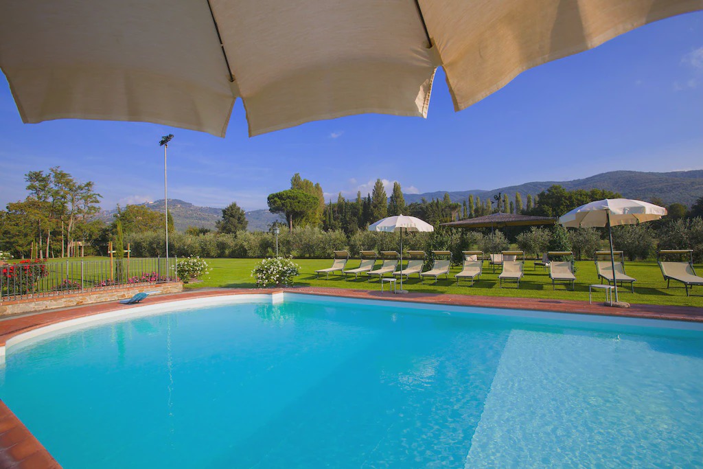 Montalla Apartment | Spacious Villa in Cortona Tuscany with Swimming Pool
